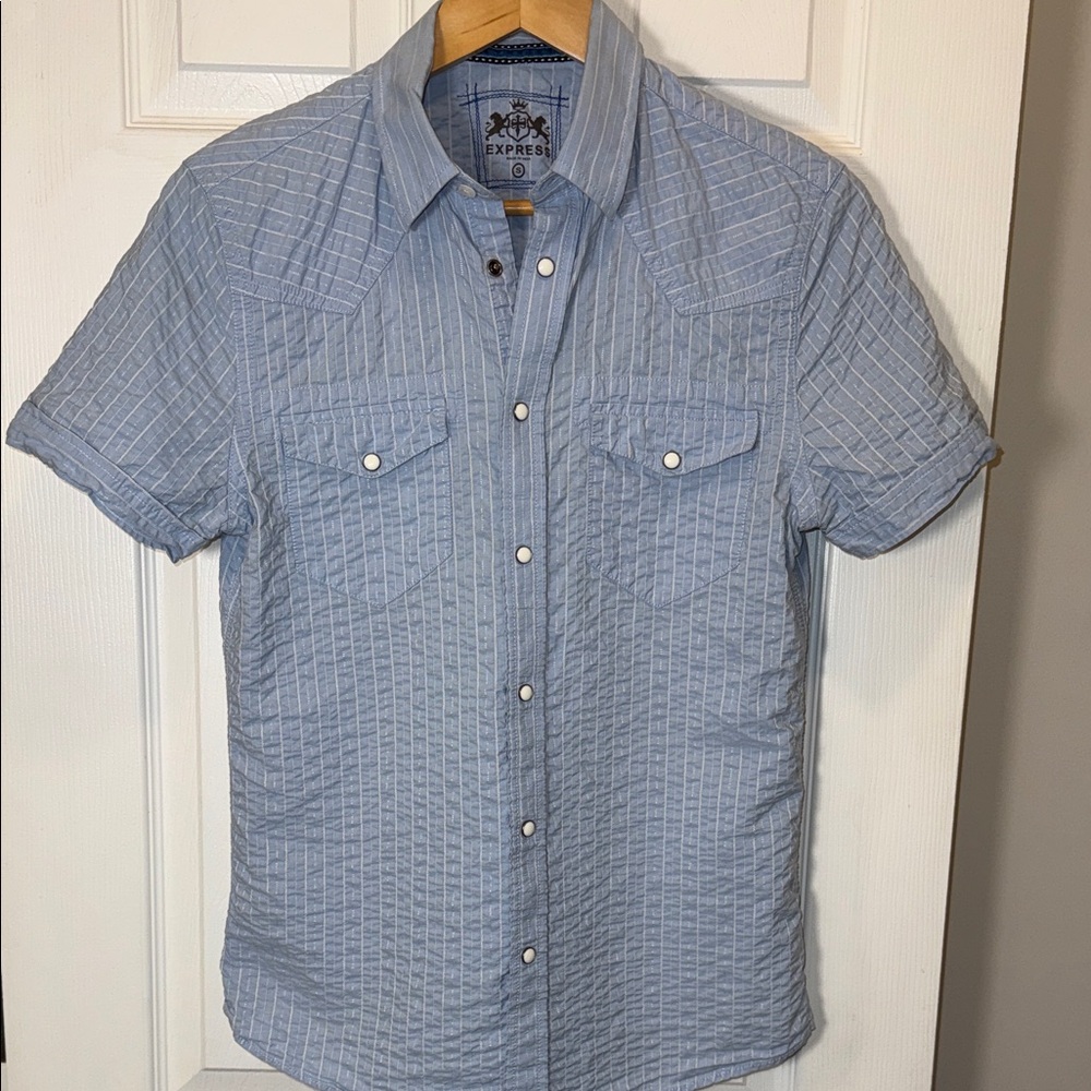 Express Men’s Light Blue Short Sleeve Button-Down Shirt